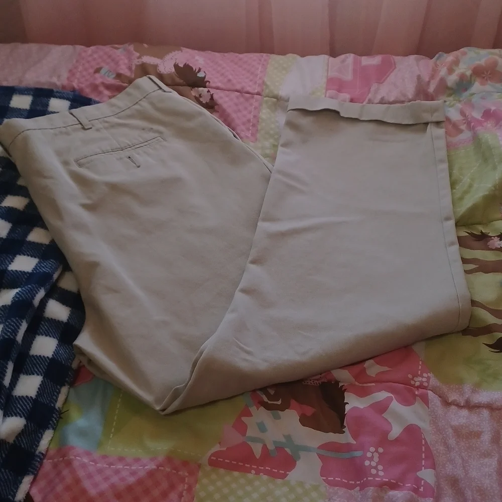 Men's dockers pants